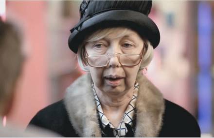 Old Woman – L’extase Sex shop