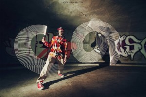 Breakdance Light Painting – Fubiz Media