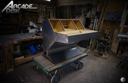 Arcade Desk