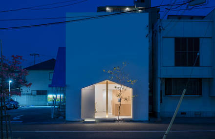 Folm Arts Beauty Salon by Tsubasa Iwasashi Architects