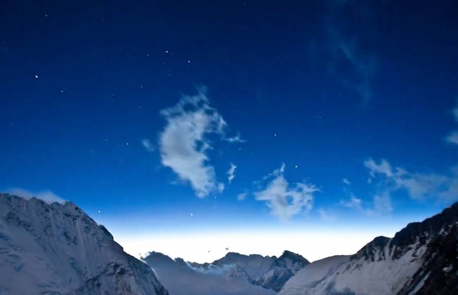 Everest Time Lapse