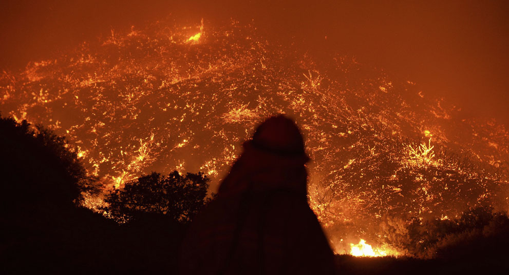 Powerhouse Fire in Californi6