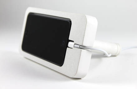 Concrete Docking Station by Zeitgeistfactory