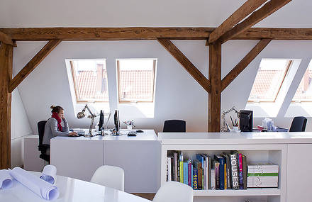 Office in the Attic by PL.architekci