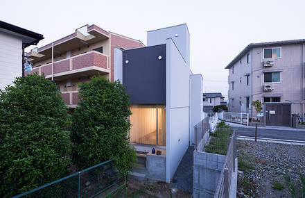 Promenade House by FORM/ Kouichi Kimura Architects
