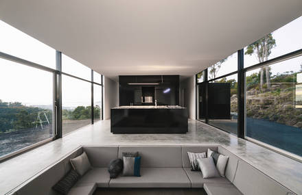 Longley House by Room11