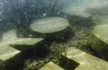 underwater typography
