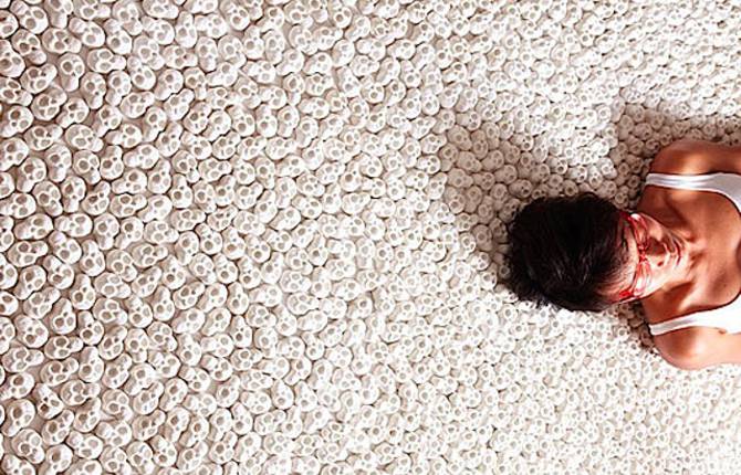 100 000 Miniature Porcelain Skulls