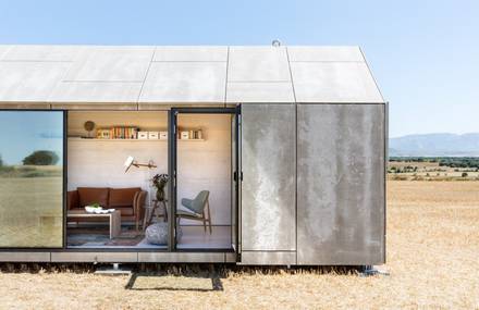 Portable House ÁPH80 by Ábaton Arquitectura
