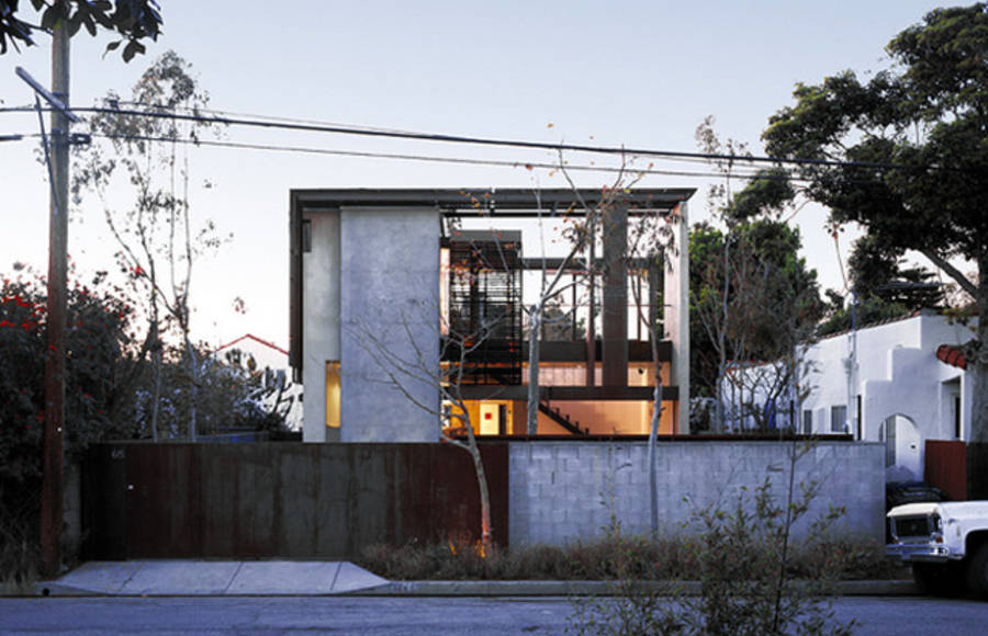 Solar Umbrella House