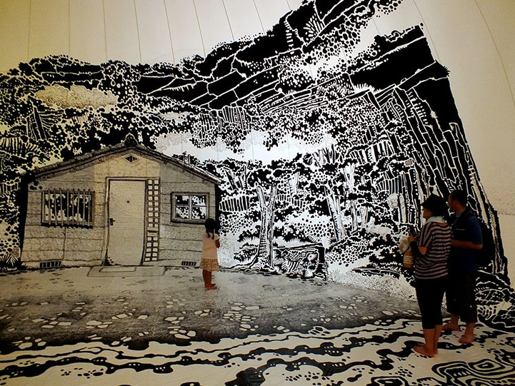 School Gym Transformed Into Island with Permanent Marker3