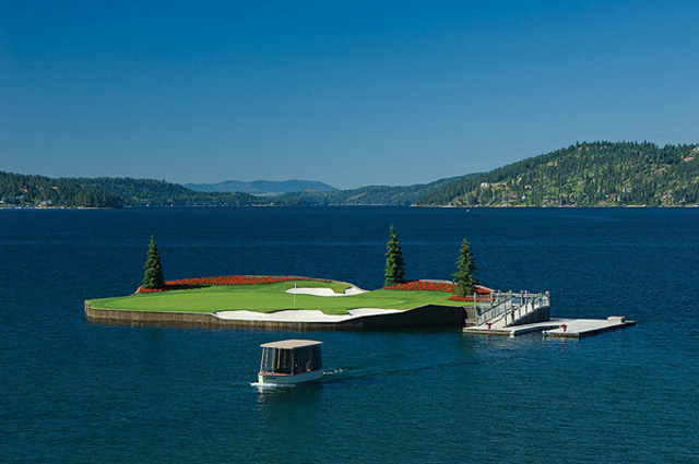 Floating Golf Course3