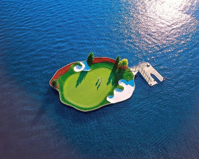 Floating Golf Course7