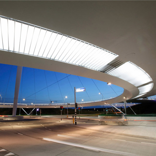 Hovenring Suspended Bicycle1