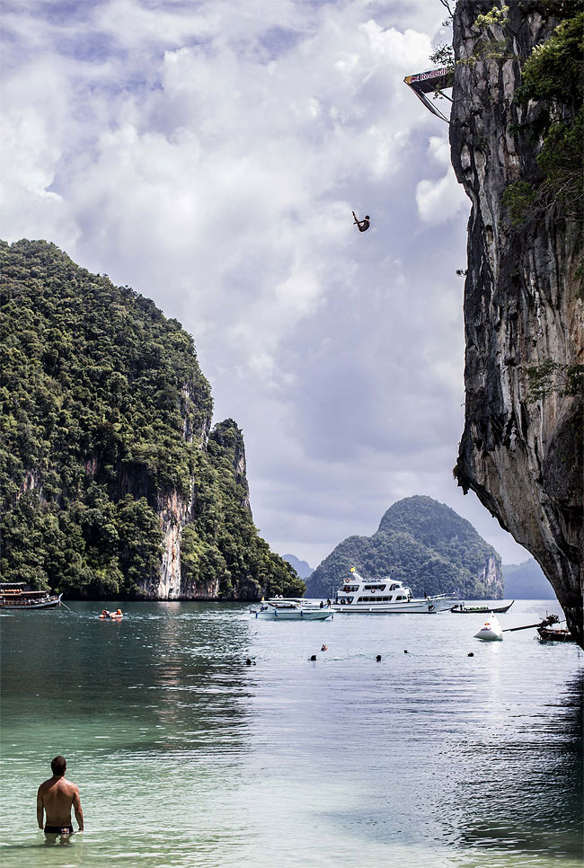 Red Bull Cliff Diving 2013 in Thailand4