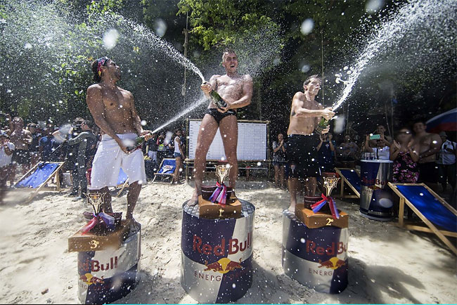 Red Bull Cliff Diving 2013 in Thailand7