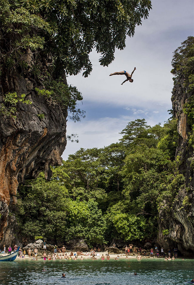 Red Bull Cliff Diving 2013 in Thailand9