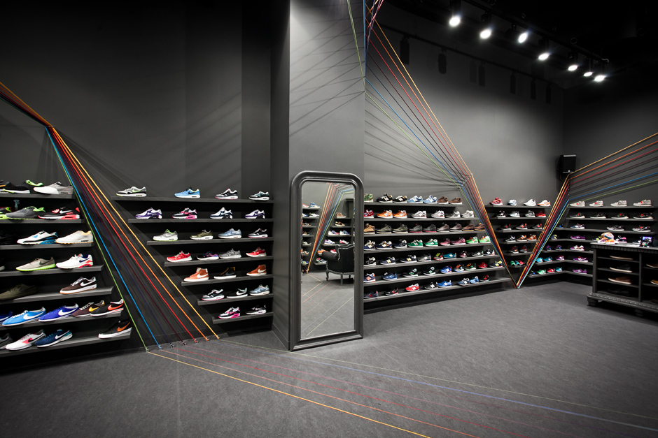 Run Colors Sneaker Store-5