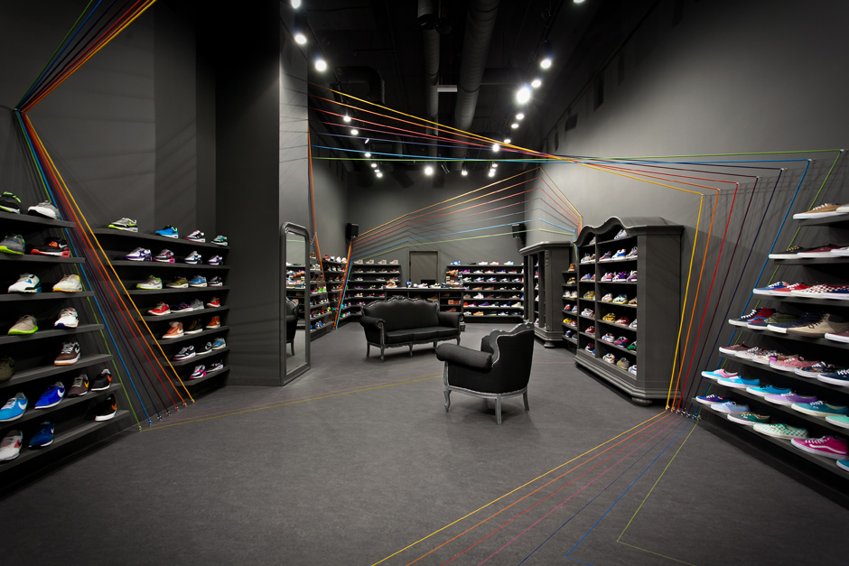 Run Colors Sneaker Store-6