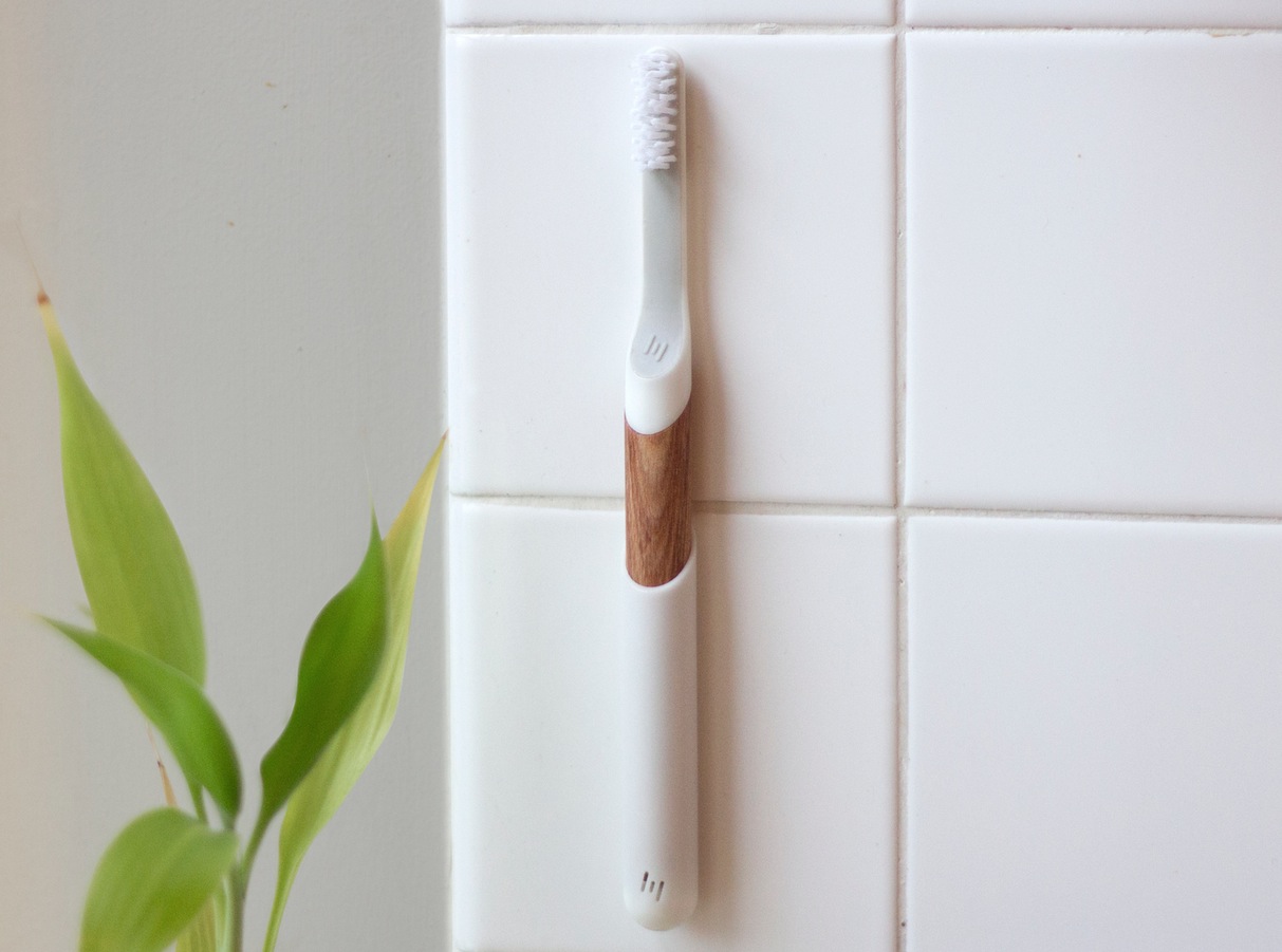 Toothbrush byDefault4