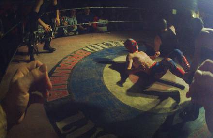 Lucha Britannia x Autographer
