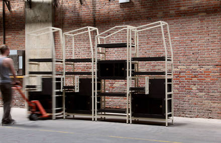 Double Faced Shelving by Daphna Laurens