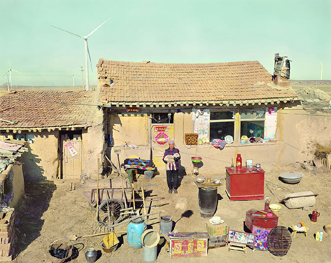 Chinese Families with All their Stuff in a Single Photo12