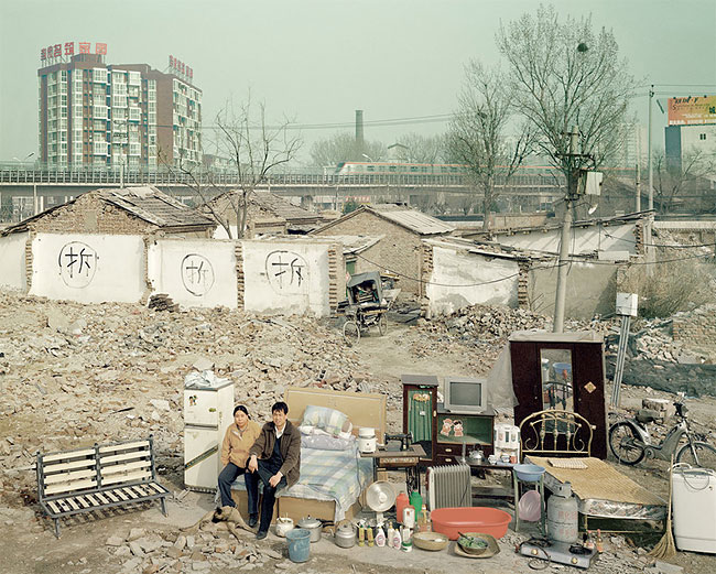 Chinese Families with All their Stuff in a Single Photo2