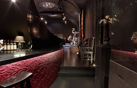 Connoisseur Gallery by Studio Twist