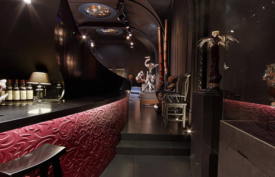 Connoisseur Gallery by Studio Twist
