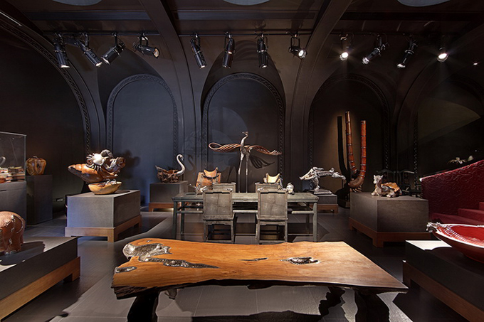 Connoisseur Gallery by Studio Twist 5