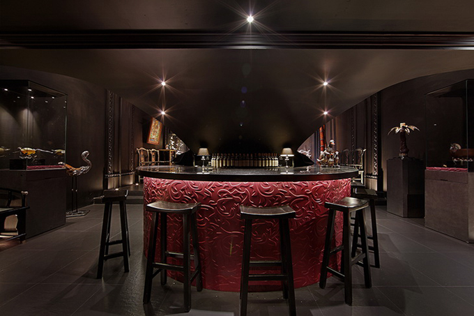 Connoisseur Gallery by Studio Twist 6