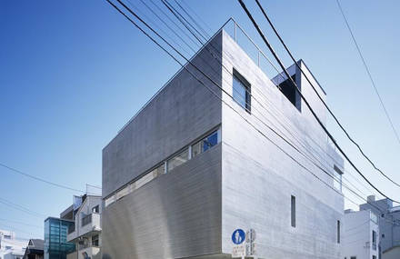 Calm House by APOLLO Architects and Associates