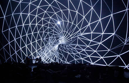 Dromos, une performance immersive par Fraction & Maotik
