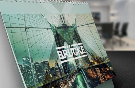 Desk Calendar Mock-Up