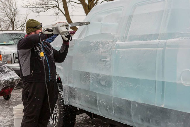 Driveable Truck made of Ice4