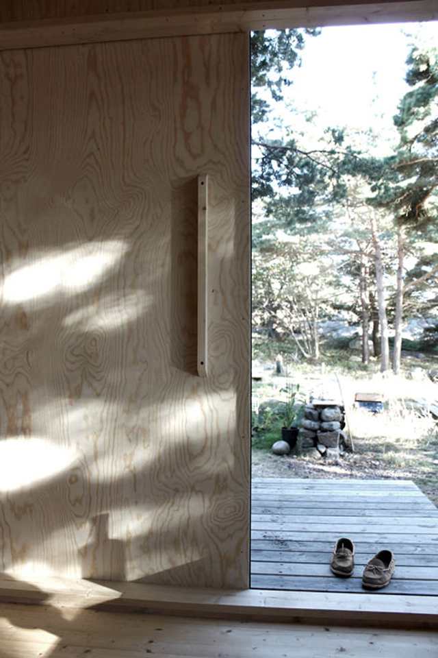 Ermitage Wooden Cabin in Sweden3