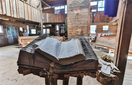 Inside the World’s Biggest Tree House