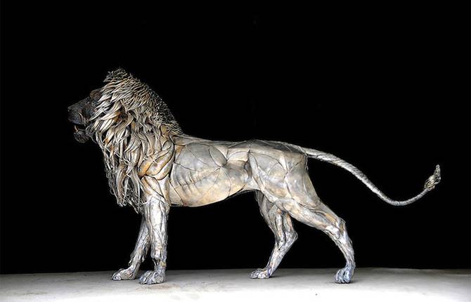 Majestic Lion Made of 4000 Metal Scraps