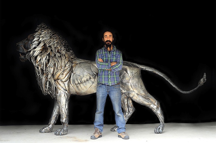 Majestic Lion Made of 4000 Metal Scraps4