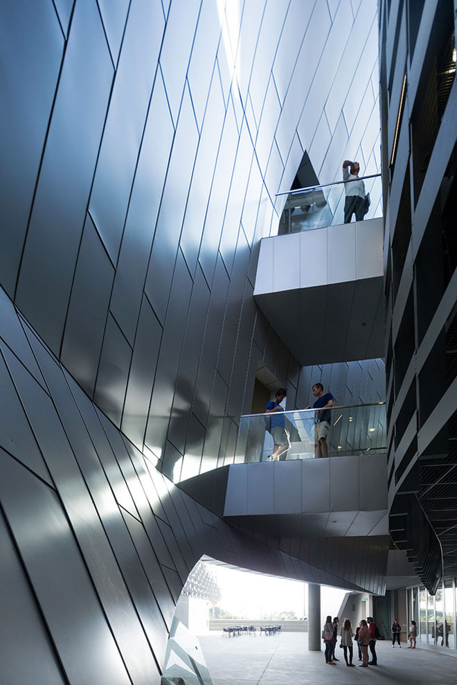 10-morphosis-architecst-emerson-college-los-angeles-opens-in-the-heart-of-hollywood