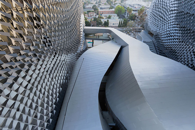 5-morphosis-architecst-emerson-college-los-angeles-opens-in-the-heart-of-hollywood