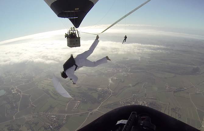 The Balloon Highline Skylining