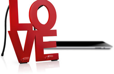 Decorative stands for iPad and all tablets. Design & Flexible