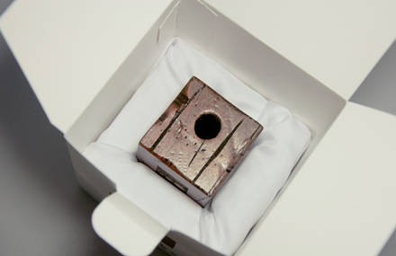 Order on your desk in aged-wood style with Penqube Tilia pen holder