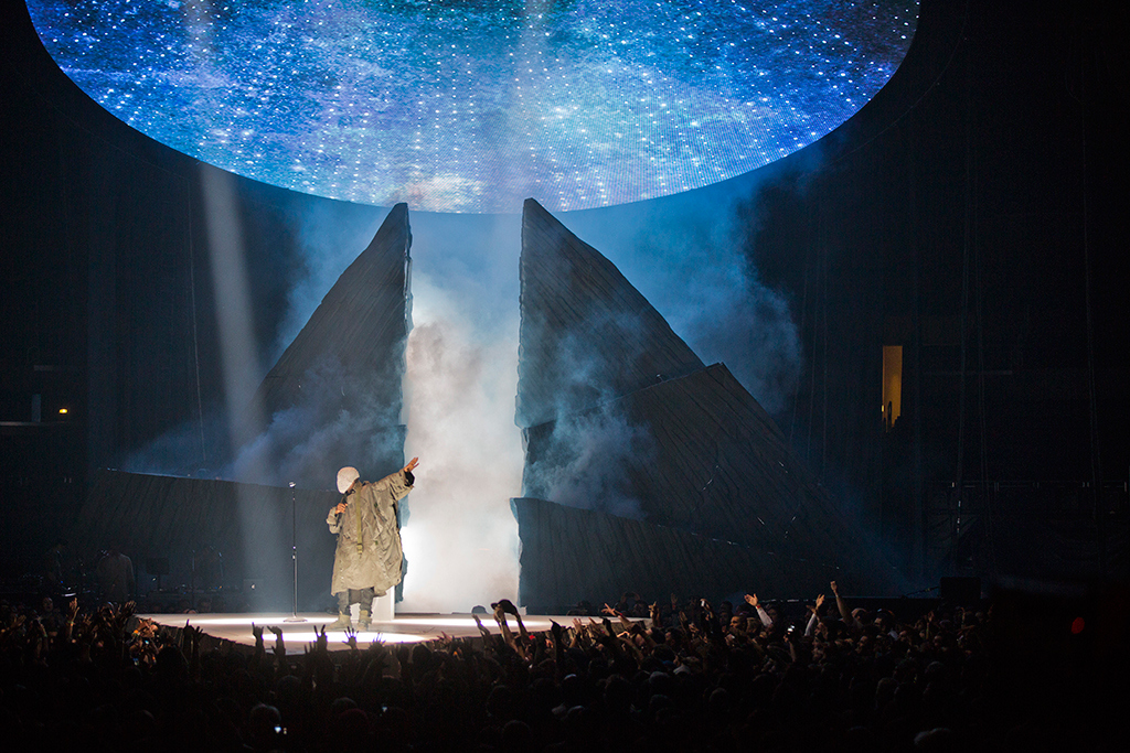 yeezus tour boston