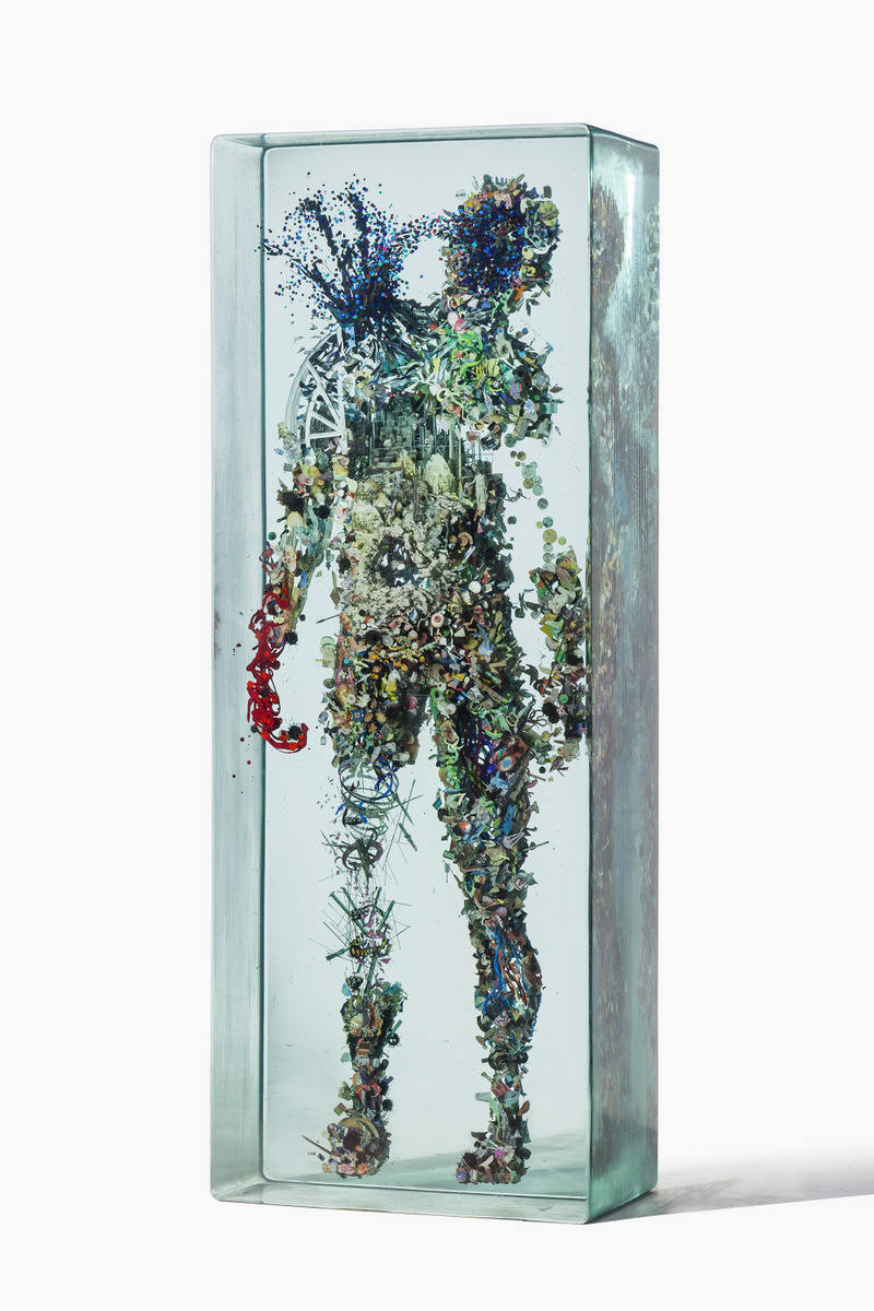 3D Collages Encased in Layers of Glass2