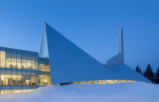 Church Converted in Library in Quebec