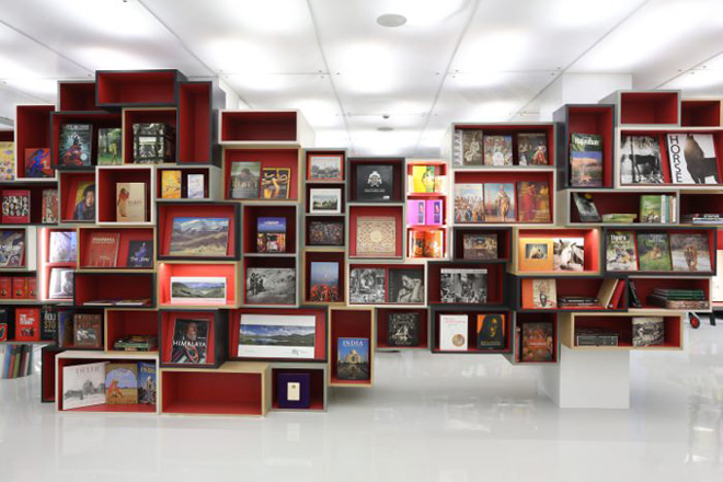 Oxford Bookstore in New Delhi6 – Fubiz Media