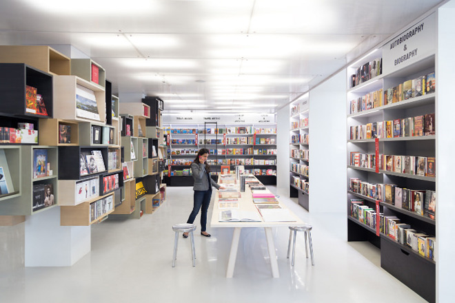 Oxford Bookstore in New Delhi9